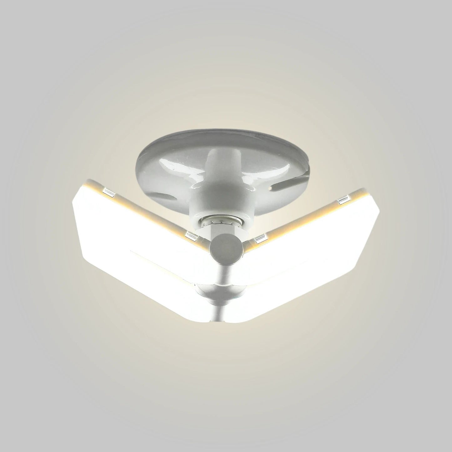 Lámpara LED plegable de 3 paneles, luz blanca brillante 48W para techo, garaje o taller.