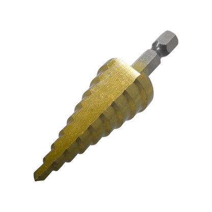 Broca escalonada dorada para metal con vástago hexagonal. Perfora fácilmente diferentes diámetros en acero.