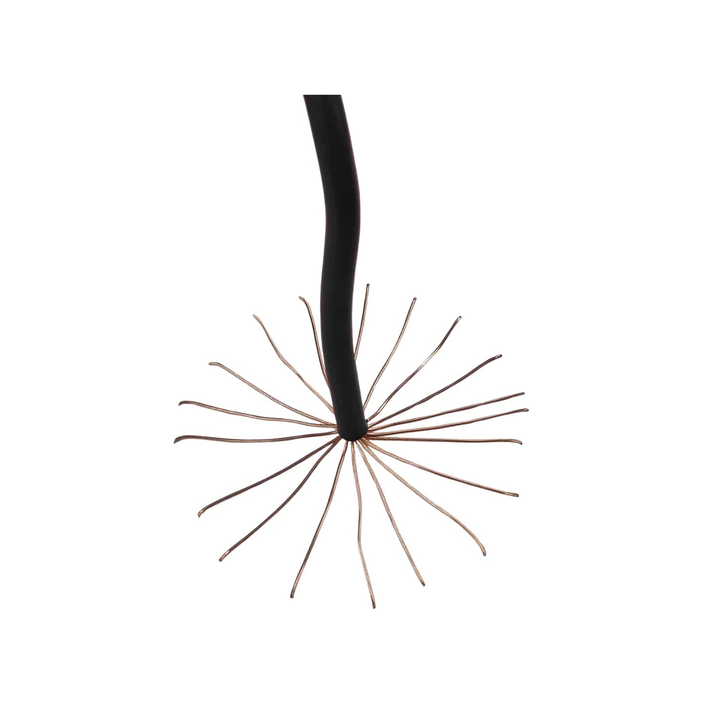 Cable eléctrico negro con aislamiento pelado, mostrando hebras de cobre conductoras extendidas