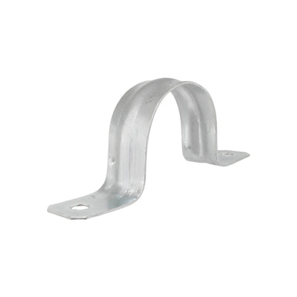 Abrazadera omega metálica para sujeción de tuberías o conduit, acabado galvanizado, con orificios de montaje