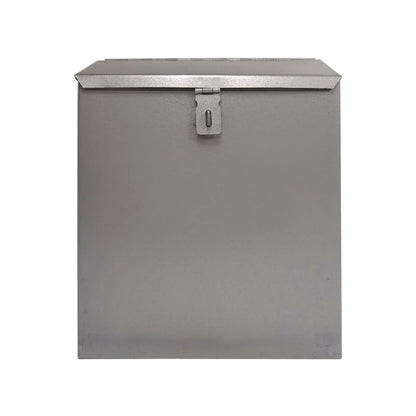 Buzón metálico gris reforzado con tapa abatible y cierre frontal, ideal para cartas y correspondencia segura.