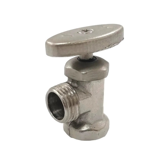 Llave de paso angular de metal cromado con maneta ovalada para control de flujo de agua en instalaciones de plomería