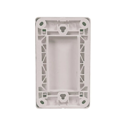 Placa ciega blanca Genlit para instalación eléctrica, parte trasera de plástico resistente.