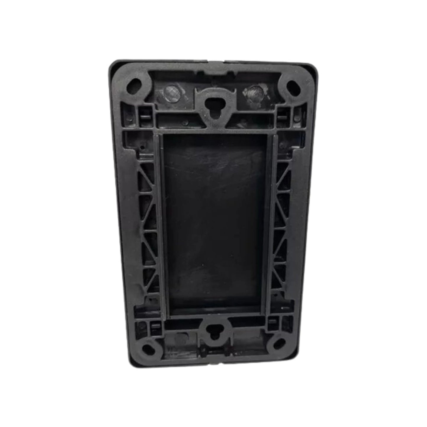 Placa ciega negra de plástico con orificios de montaje para caja eléctrica o toma de corriente, vista trasera con refuerzos