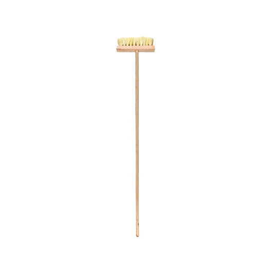 Cepillo aplicador de impermeabilizante con mango largo de madera y cerdas naturales para techos y pisos