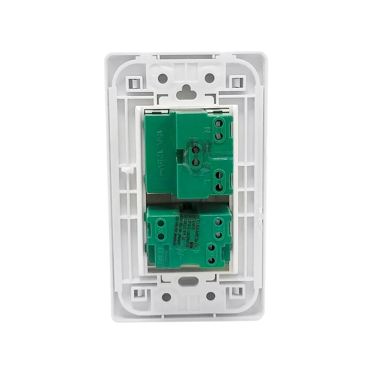 Placa eléctrica blanca con un apagador y un contacto polarizado 15A 125V, modelo WB-62, vista trasera de instalación