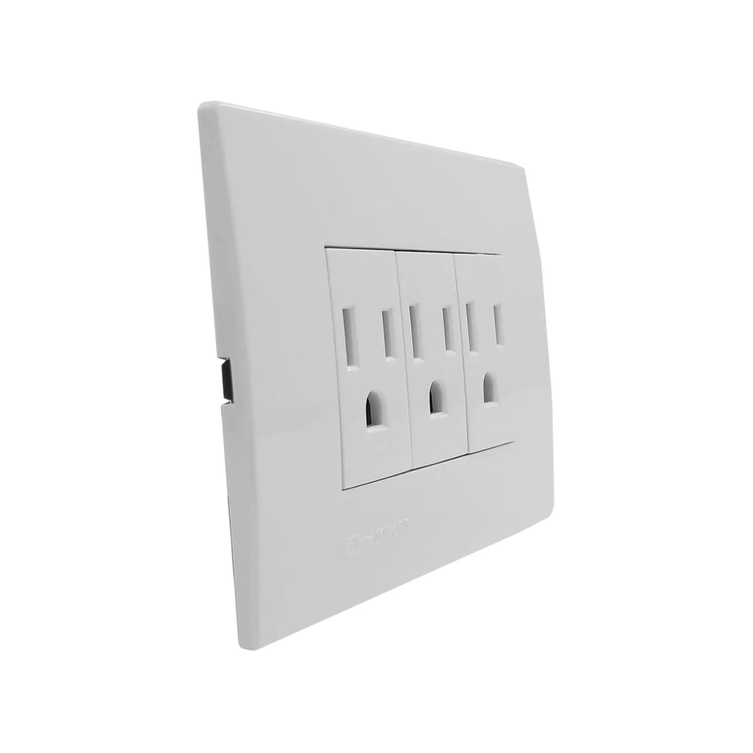 Placa de pared blanca con tres contactos eléctricos polarizados para enchufes