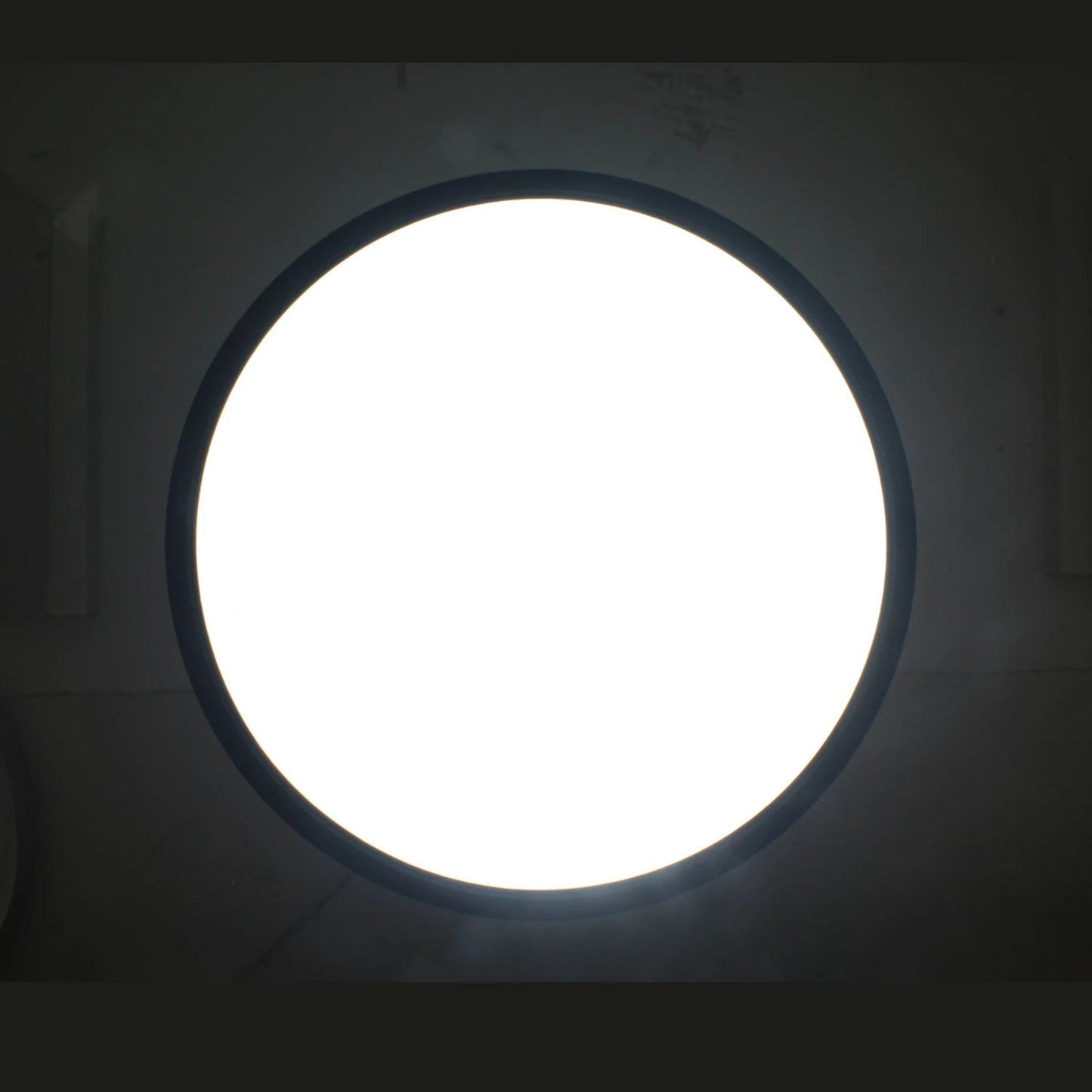 Lámpara panel LED redonda blanca 24W, luz brillante para sobreponer en techos o paredes