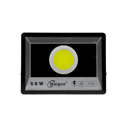 Reflector LED 50W Maigoo negro, foco exterior multivoltaje, resistente agua y polvo IP66