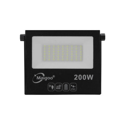 Reflector solar LED Maigoo negro 200W, resistente al agua IP65 ideal para iluminación exterior.