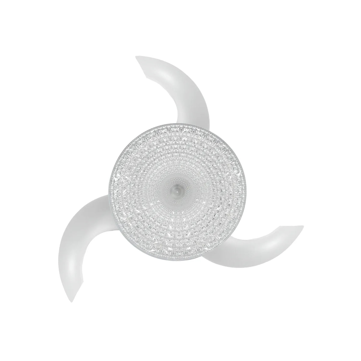 Ventilador de techo con luz tres aspas curvas blancas y plafón decorativo transparente de diseño moderno.