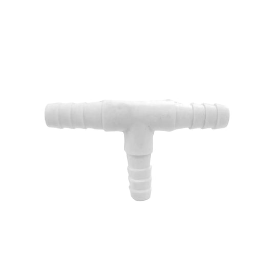 Conector en T de plástico blanco con extremos de espiga para unión de mangueras y sistemas de riego de tres vías