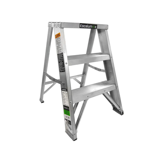 Escalera de tijera de 2 peldaños Escalumex de aluminio, altura 61 cm, ideal para hogar y tareas ligeras.
