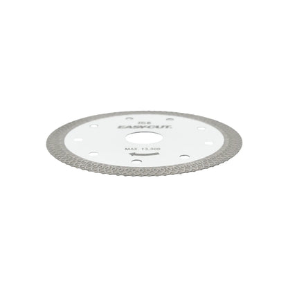 Disco diamantado Easycut tipo turbo para corte de porcelanato y cerámica con 13300 RPM máximas.