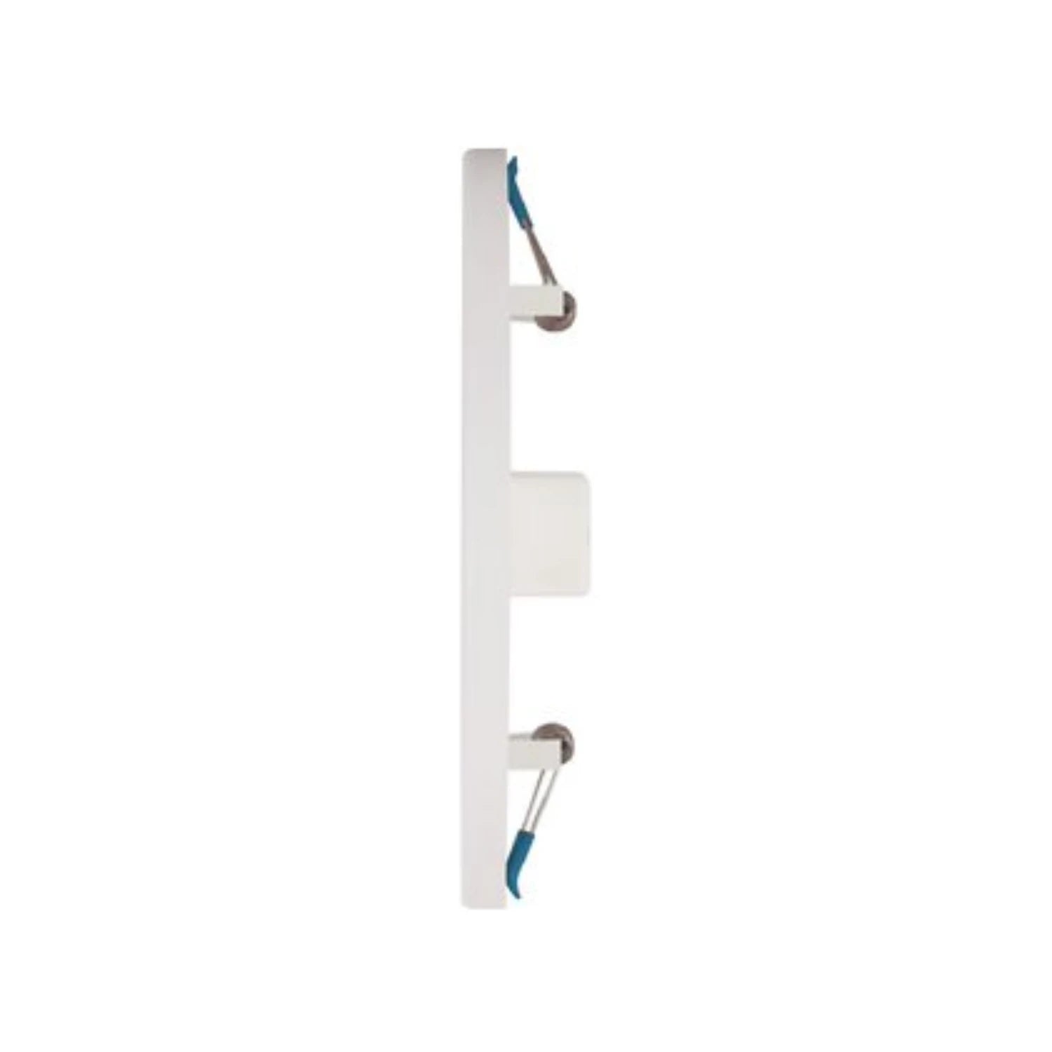 Lámpara panel LED empotrable blanca, perfil delgado con clips de resorte para una fácil instalación en techo.