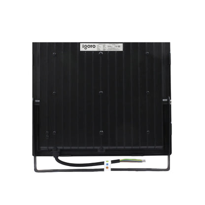 Reflector LED Igoto negro 100W luz fría IP65 para exterior con soporte y cableado