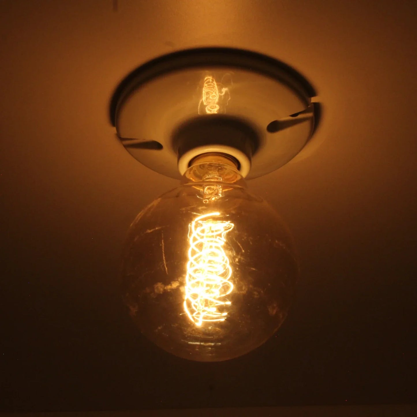 Lámpara vintage 35 W incandescente globo Sanelec 1730